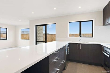 Photo of property in 24 Rainsford Road, Pukekohe, 2120