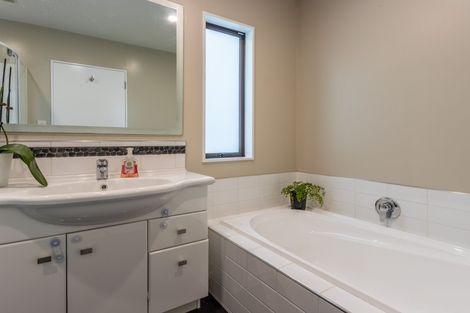 Photo of property in 10 Rodney Grove, Paraparaumu, 5032