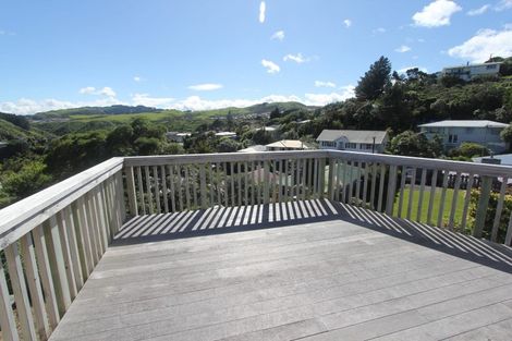 Photo of property in 4 Diane Grove, Paparangi, Wellington, 6037