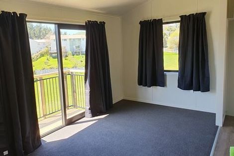 Photo of property in 119a Champion Street, Cannons Creek, Porirua, 5024