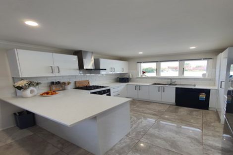 Photo of property in 1/15 Dunedin Street, Redwood, Christchurch, 8051