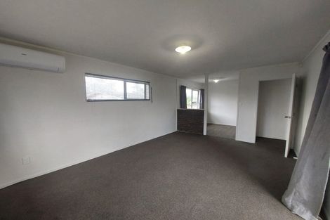 Photo of property in 27 John Walker Drive, Manurewa, Auckland, 2102