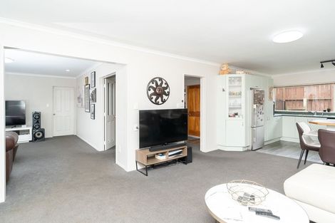 Photo of property in 19 Ben Lomond Place, Nawton, Hamilton, 3200