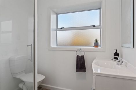 Photo of property in 10 Phoenix Lane, Northcote, Christchurch, 8052
