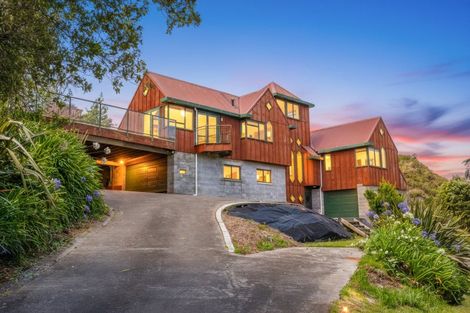 Photo of property in 8 Wairere Road, Bastia Hill, Whanganui, 4500