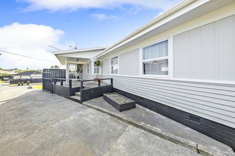 Photo of property in 59 Ferguson Street, Manurewa East, Auckland, 2102