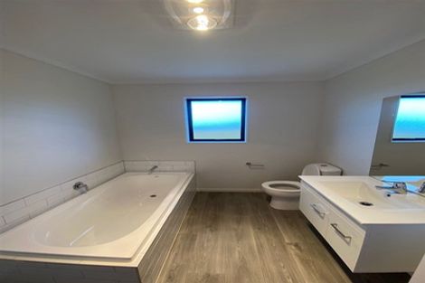 Photo of property in 6 Cleaver Street, Woodend, 7610