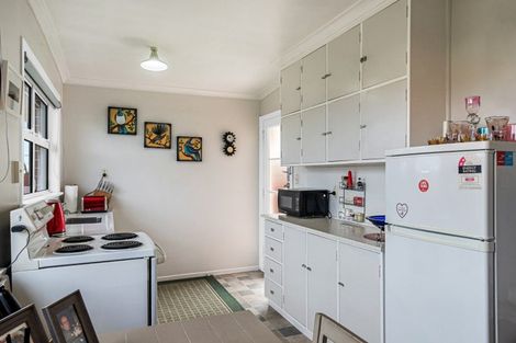 Photo of property in 75 Winchester Street, Levin, 5510