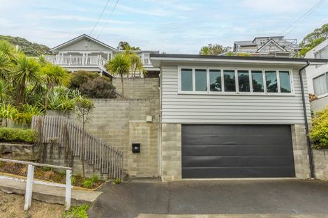 Photo of property in 48 Maida Vale Road, Roseneath, Wellington, 6011