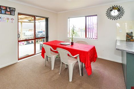 Photo of property in 81 Pitt Avenue, Clendon Park, Auckland, 2103
