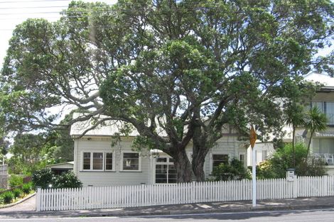 Photo of property in 142 Calliope Road, Stanley Point, Auckland, 0624