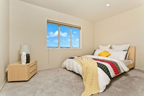 Photo of property in 51 Kittiwake Drive, Schnapper Rock, Auckland, 0632