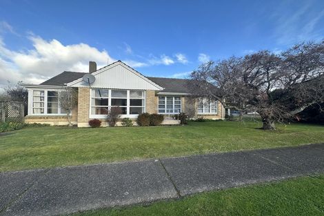 Photo of property in 39 Fraser Crescent, Elderslea, Upper Hutt, 5018