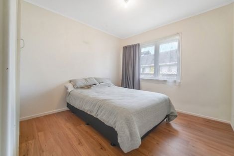 Photo of property in 5 Shamrock Lane, Te Atatu Peninsula, Auckland, 0610