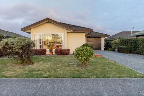 Photo of property in 4g Cedar Drive, Paraparaumu Beach, Paraparaumu, 5032
