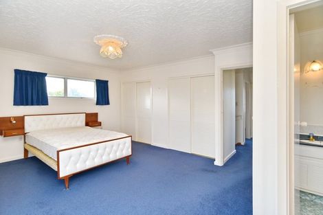 Photo of property in 55 Winters Road, Redwood, Christchurch, 8051