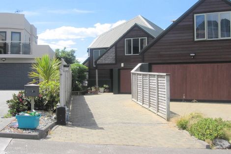 Photo of property in 19a Treasure Grove, Hataitai, Wellington, 6021