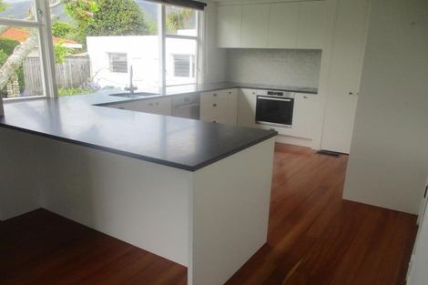 Photo of property in 395 Te Moana Road, Waikanae, 5036