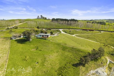 Photo of property in 316 Mountain Road, Maungaturoto, 0587