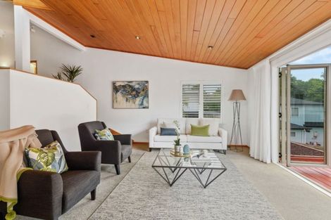 Photo of property in 12 Grove Lane, Kelvin Heights, Queenstown, 9300