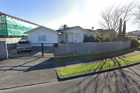 Photo of property in 60 De Quincey Terrace, Highland Park, Auckland, 2010