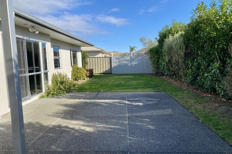 Photo of property in 15 Newbury Place, Taradale, Napier, 4112