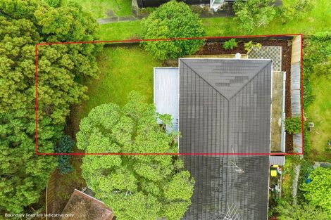 Photo of property in 2/8 Tusac Place, Totara Vale, Auckland, 0627