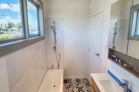 Photo of property in 29 Maratahu Street, Westown, New Plymouth, 4310