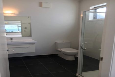 Photo of property in 131 Marine Parade, Seatoun, Wellington, 6022