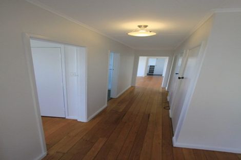 Photo of property in 8 Huxley Place, Glen Innes, Auckland, 1072