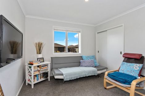 Photo of property in 33 Bradwell Crescent, Halswell, Christchurch, 8025