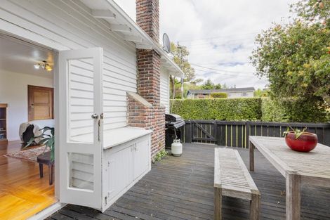 Photo of property in 31 Domain Road, Waipawa, 4210