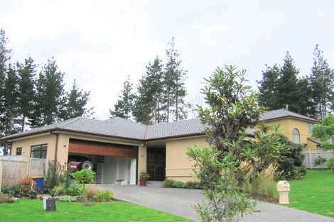 Photo of property in 7 Maryann Place, Greenhithe, Auckland, 0632