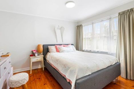 Photo of property in 25 Penton Road, Stanmore Bay, Whangaparaoa, 0932