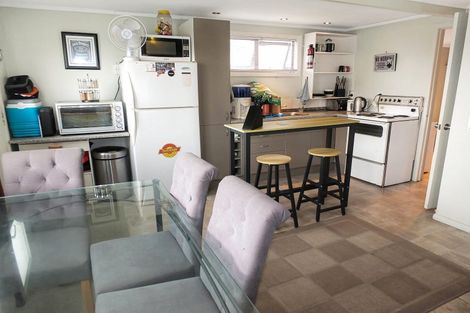 Photo of property in 18a Roore Street, Foxton Beach, Foxton, 4815