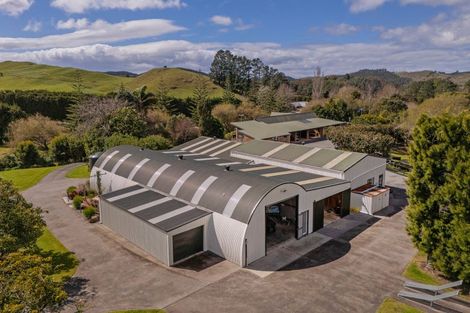 Photo of property in 32 Julian Road, Onemana, Whangamata, 3691