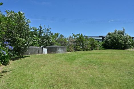 Photo of property in 6 Argyle Street, Mahia, 4198