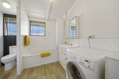 Photo of property in 1/57 Meadway, Sunnyhills, Auckland, 2010