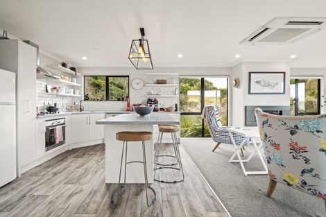 Photo of property in 46 Esplanade, Kaka Point, 9271