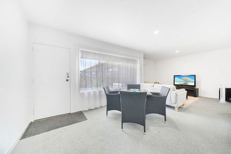 Photo of property in 2/235 Saint George Street, Papatoetoe, Auckland, 2025