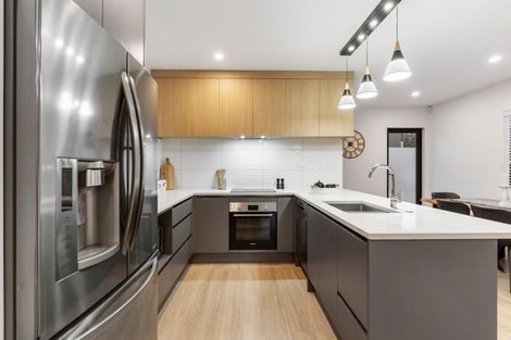 Photo of property in 64a Rosewarne Crescent, Glendene, Auckland, 0602