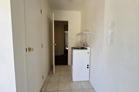 Photo of property in 12 Caulfield Place, Taradale, Napier, 4112