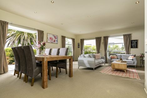 Photo of property in 22/40 Scarlet Oak Drive, Schnapper Rock, Auckland, 0632