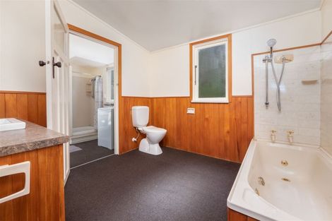 Photo of property in 82 Riverview Road, Kerikeri, 0230