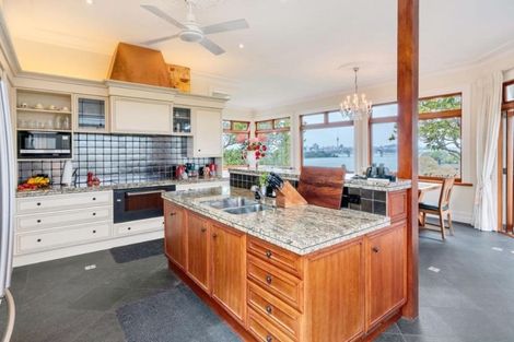 Photo of property in 49 Seaview Avenue, Northcote, Auckland, 0627