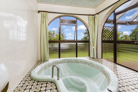 Photo of property in 24 Coronation Road, Hillcrest, Auckland, 0627