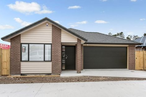 Photo of property in 12 Ropere Street, Kumeu, 0810