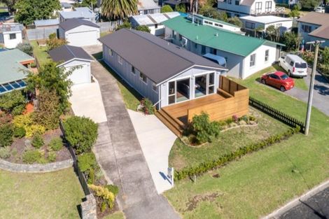 Photo of property in 117 Hetherington Road, Whangamata, 3620