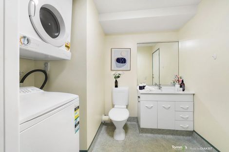 Photo of property in Palm Grove Apartments, 9/13c Palm Grove, Berhampore, Wellington, 6023