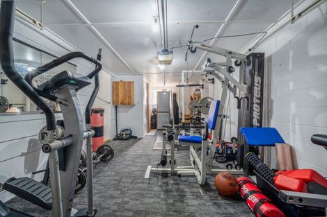 Photo of property in 1/3 Benygloe Place, Highland Park, Auckland, 2010